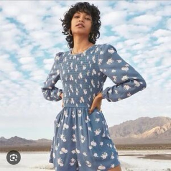 American Eagle Outfitters Blue Floral romper - Picture 1 of 12